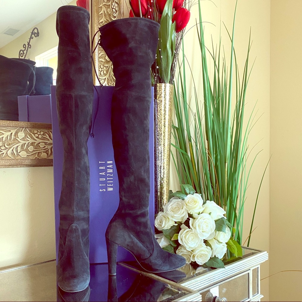 STUART WEITZMAN OVER THE KNEE SUEDE BOOTS